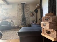 COIN SALON POELE